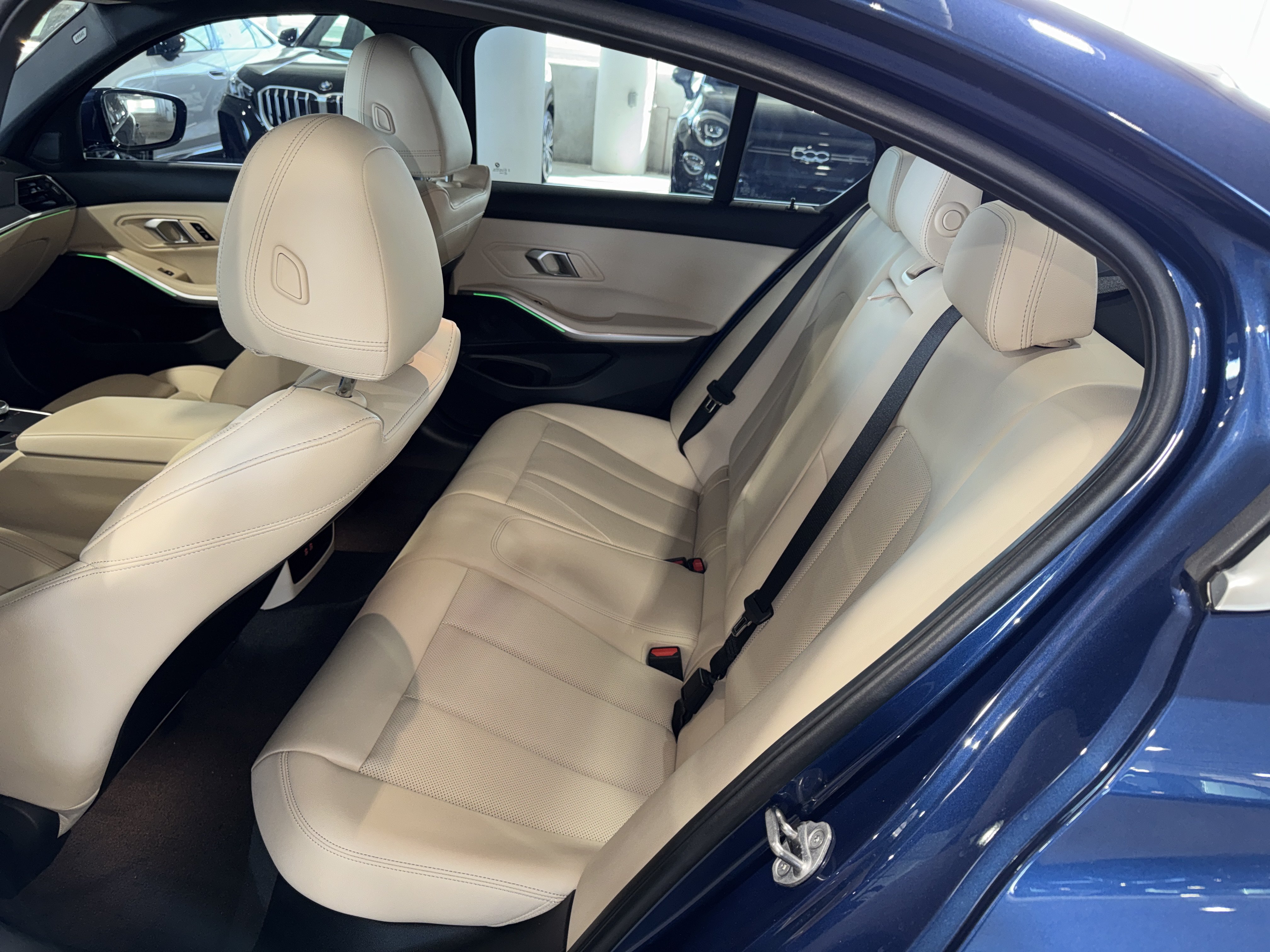 Used 2024 BMW 330i Sedan w/ Convenience Package RWD image 14