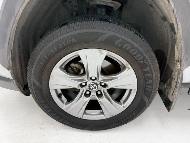 Used 2024 Toyota RAV4 XLE image 7