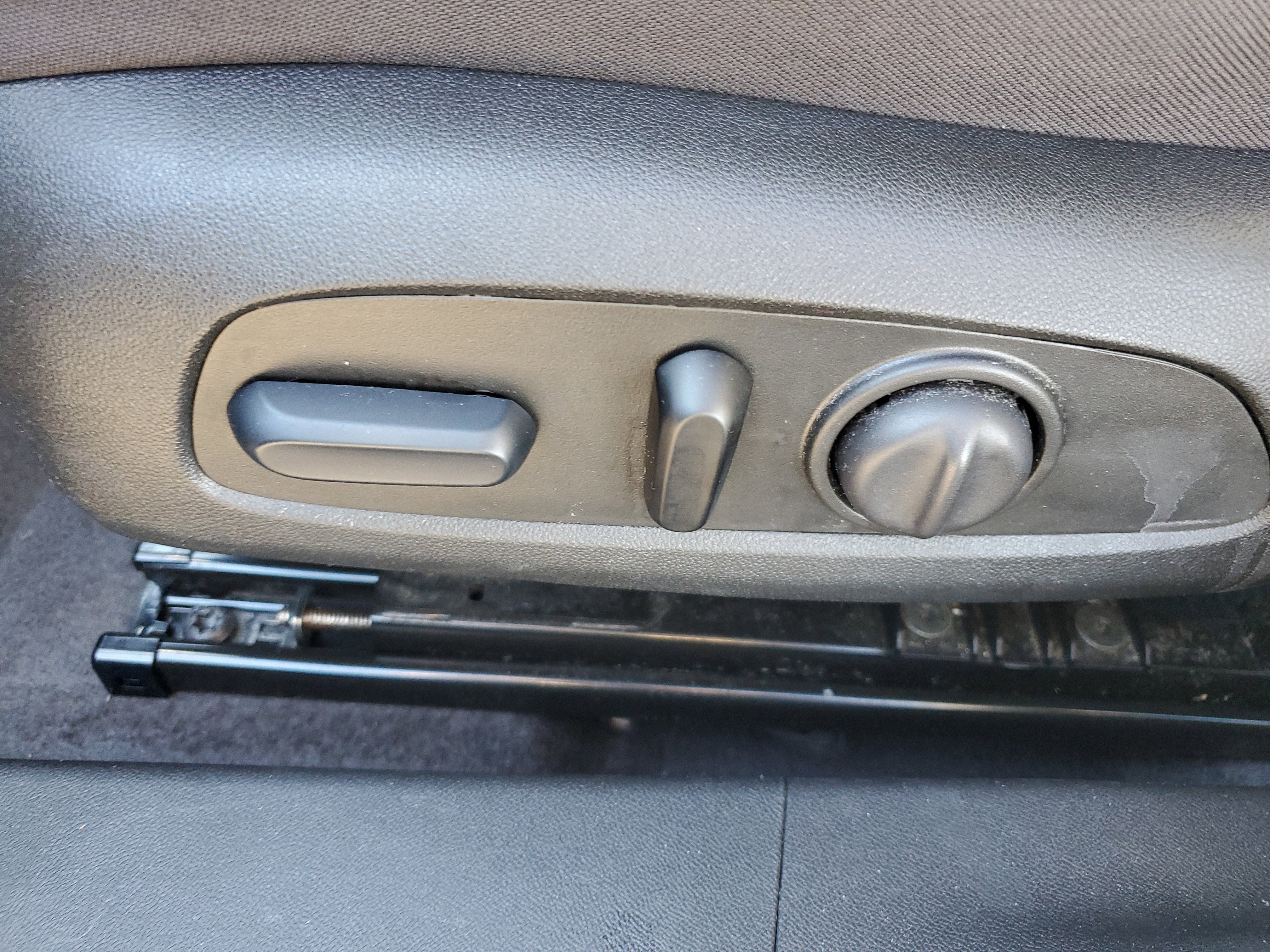 Used 2023 Chevrolet Malibu LT image 18