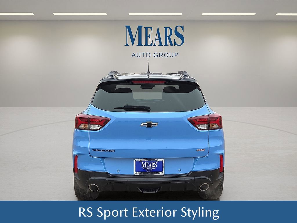 Used 2023 Chevrolet TrailBlazer RS w/ Sun and Liftgate Package image 5