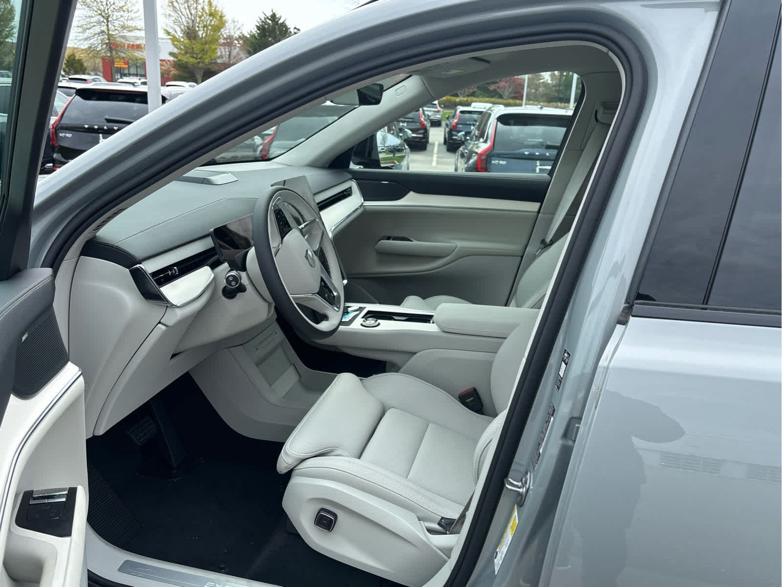 New 2026 Volvo EX90 Plus AWD/4WD image 11