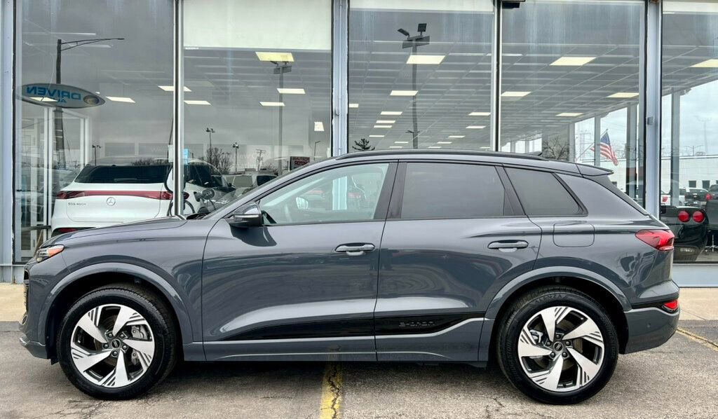 Used 2025 Audi Q6 e-tron Premium Plus w/ Premium Plus image 38