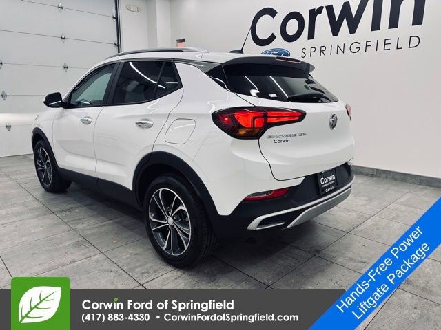 Used 2022 Buick Encore GX Select image 2