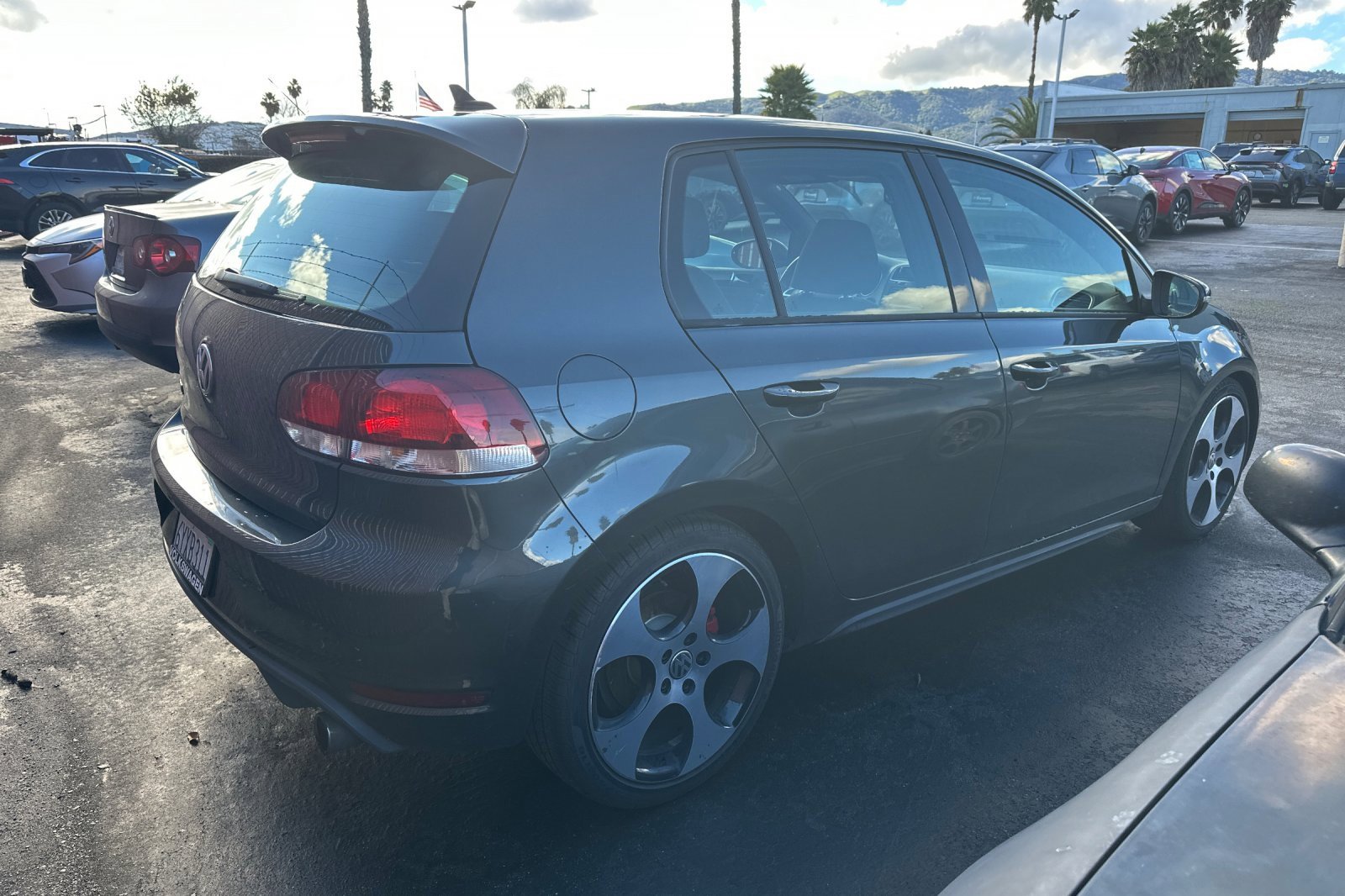Used 2013 Volkswagen Golf 4-Door image 3