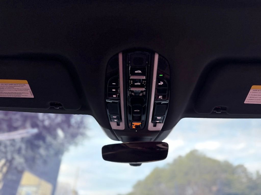 Used 2023 Porsche Panamera Platinum Edition image 51