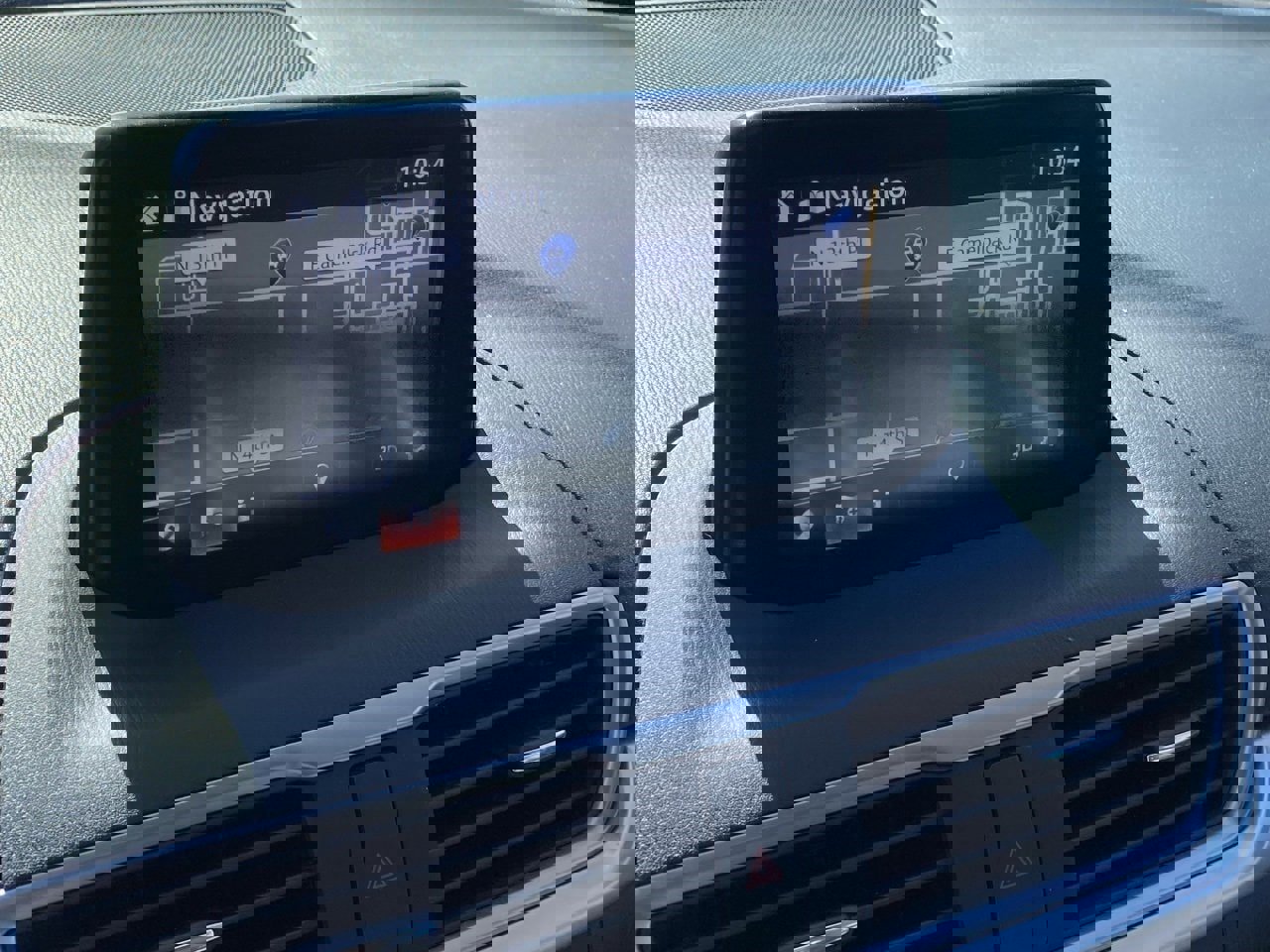 Used 2018 MAZDA MAZDA3 Touring image 8