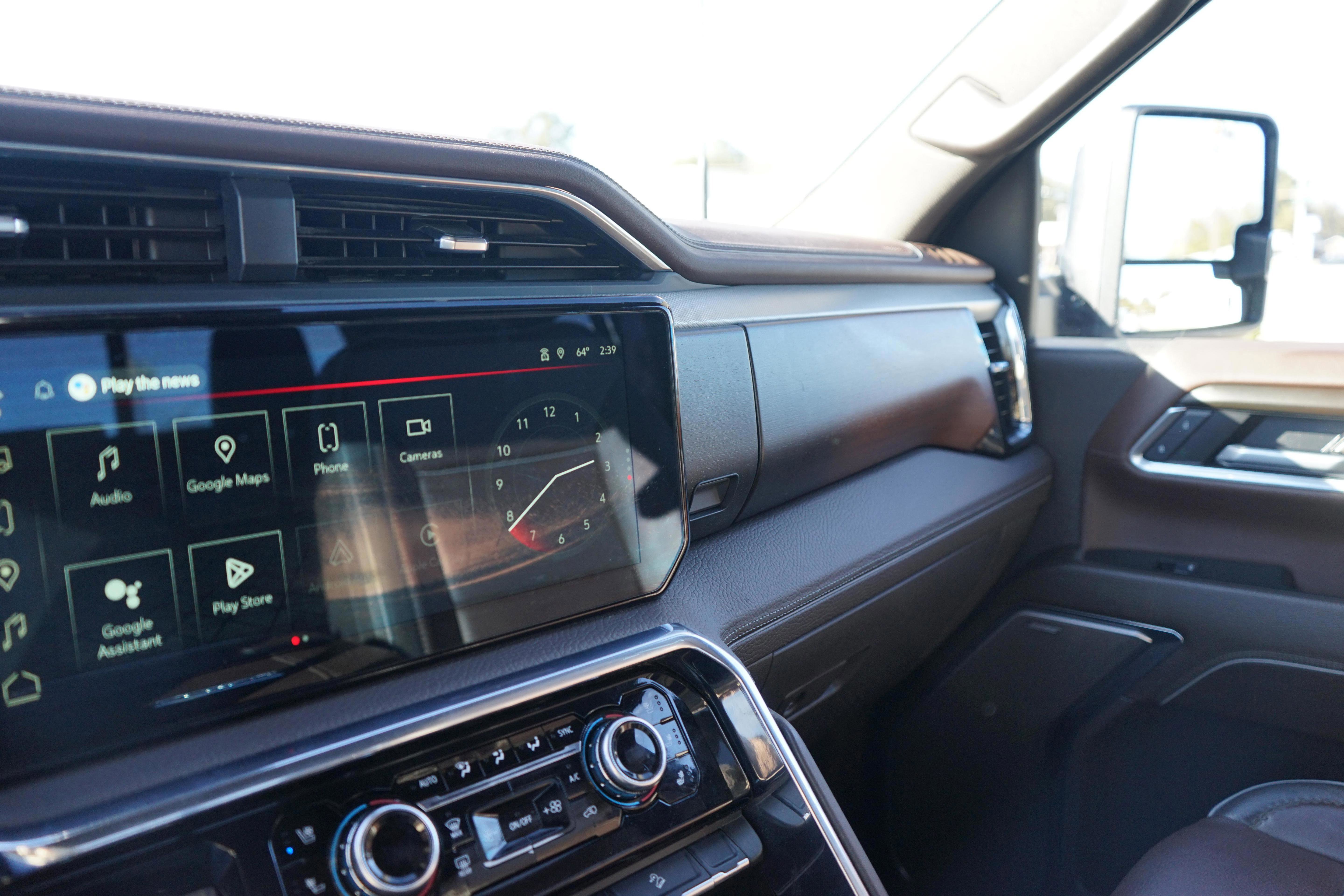 Used 2025 GMC Sierra 2500 Denali w/ Max Trailering Package image 18