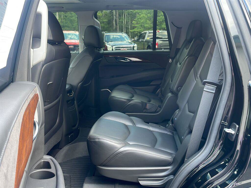 Certified 2020 Cadillac Escalade Premium Luxury w/ Escalade Sport Edition AWD/4WD image 11