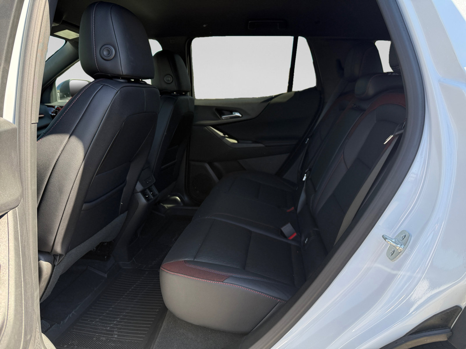 Used 2026 Chevrolet Equinox RS w/ Convenience Package III image 16