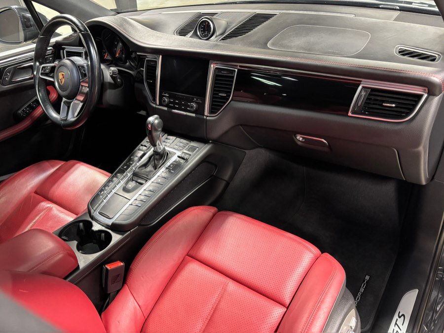 Used 2017 Porsche Macan GTS AWD/4WD image 13