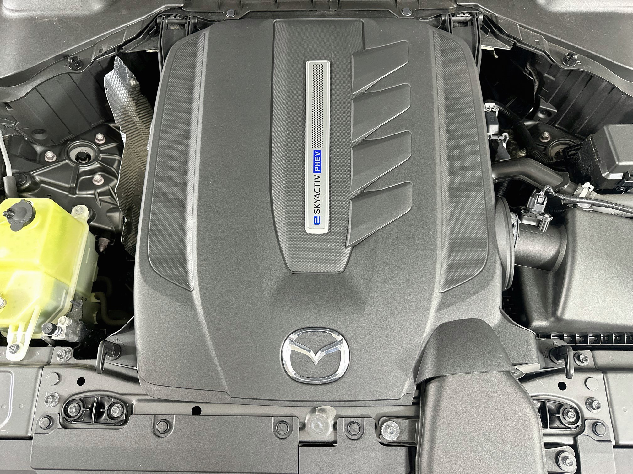 Used 2024 MAZDA CX-90 Plug-In Hybrid w/ Preferred AWD/4WD image 35
