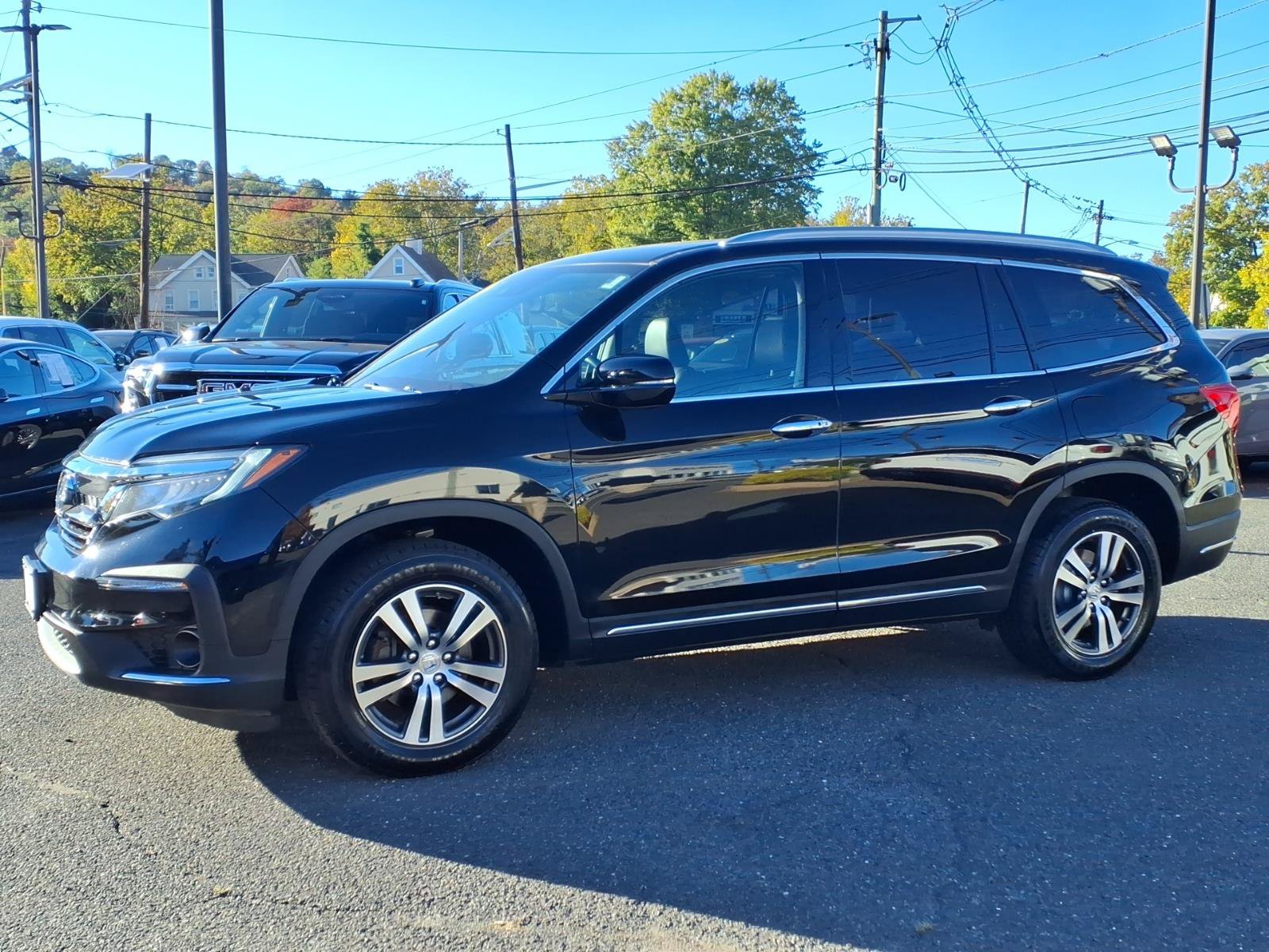 Certified 2021 Honda Pilot Touring image 3