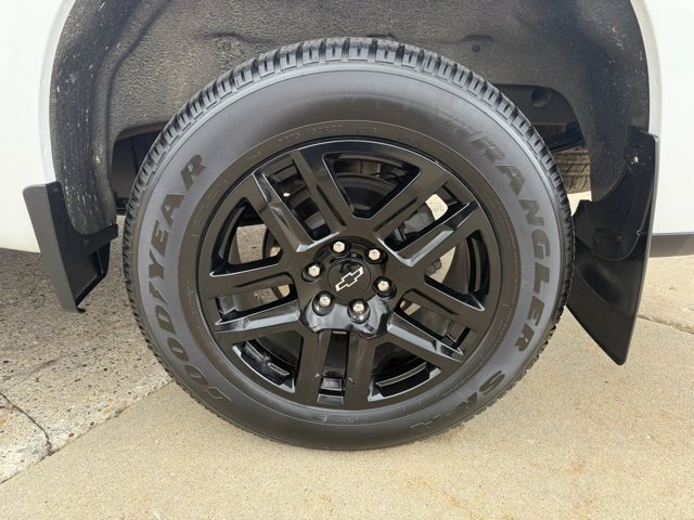 Used 2022 Chevrolet Silverado 1500 Custom w/ Rally Edition image 10