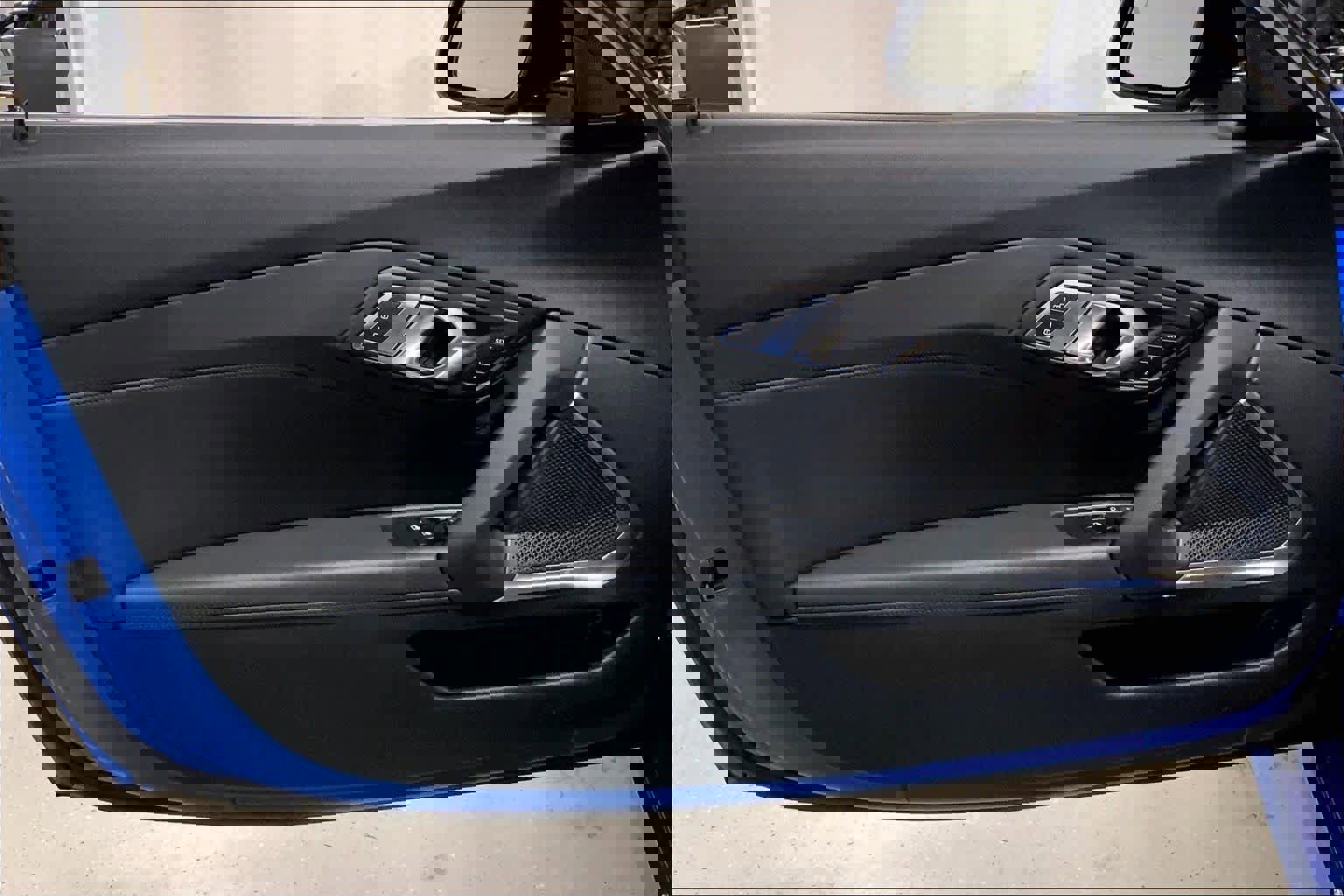 Used 2020 BMW Z4 M40i w/ Premium Package image 21