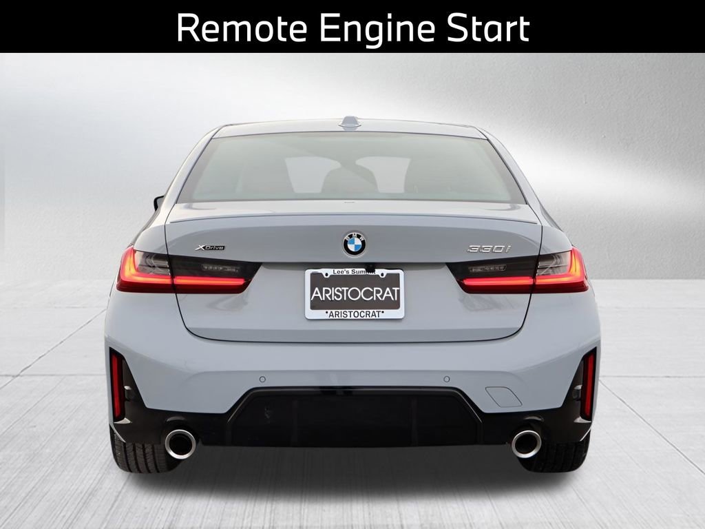 Used 2025 BMW 330i xDrive Sedan AWD/4WD image 8