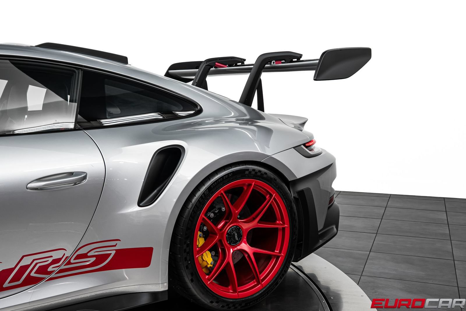 Used 2024 Porsche 911 GT3 RS RWD image 17