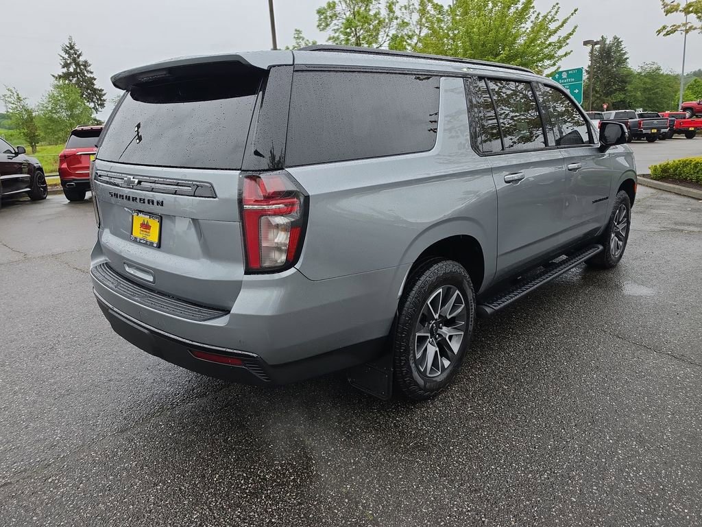 Certified 2024 Chevrolet Suburban Z71 w/ Luxury Package AWD/4WD image 6