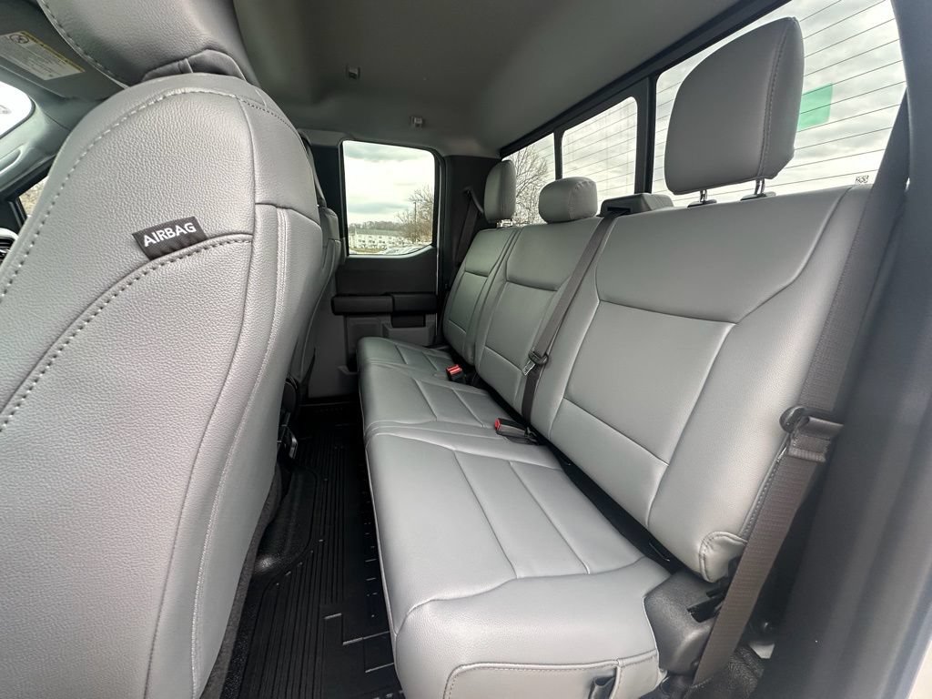 New 2026 Ford F550 4x4 SuperCab Super Duty image 15