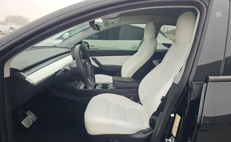 Used 2021 Tesla Model Y Performance image 6