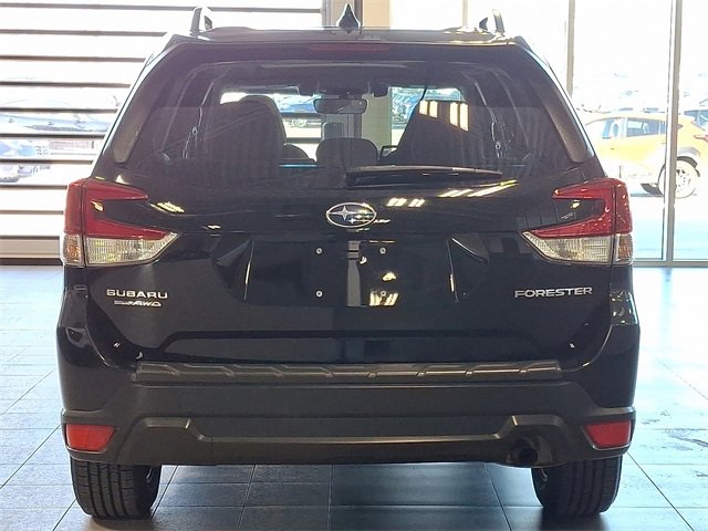 Used 2020 Subaru Forester Premium image 5