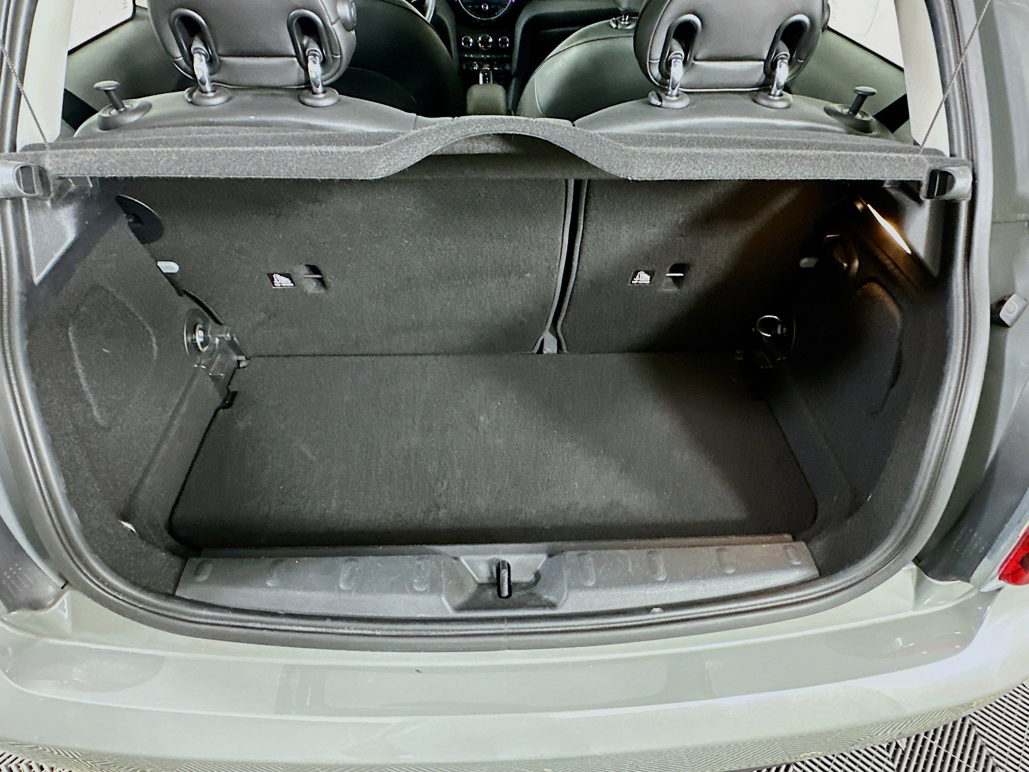 Used 2020 MINI Cooper 2-Door Hardtop image 27