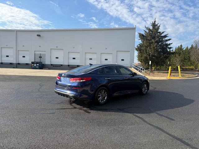 Used 2019 Kia Optima LX image 4