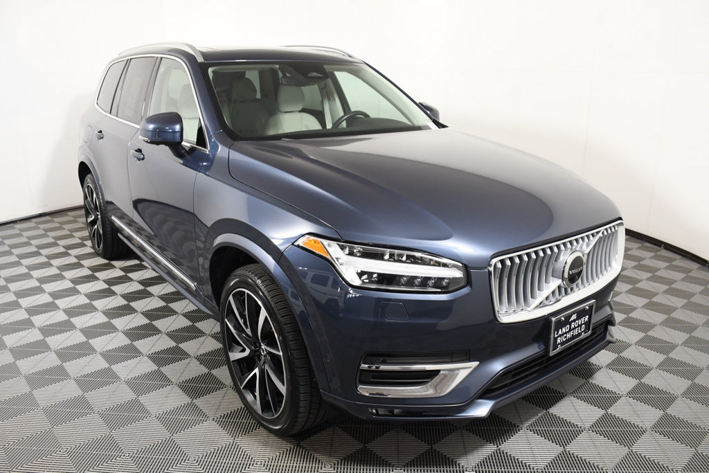 Used 2023 Volvo XC90 B5 Plus w/ Protection Package AWD/4WD image 9