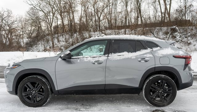 Used 2024 Chevrolet Trax ACTIV w/ Driver Confidence Package image 9