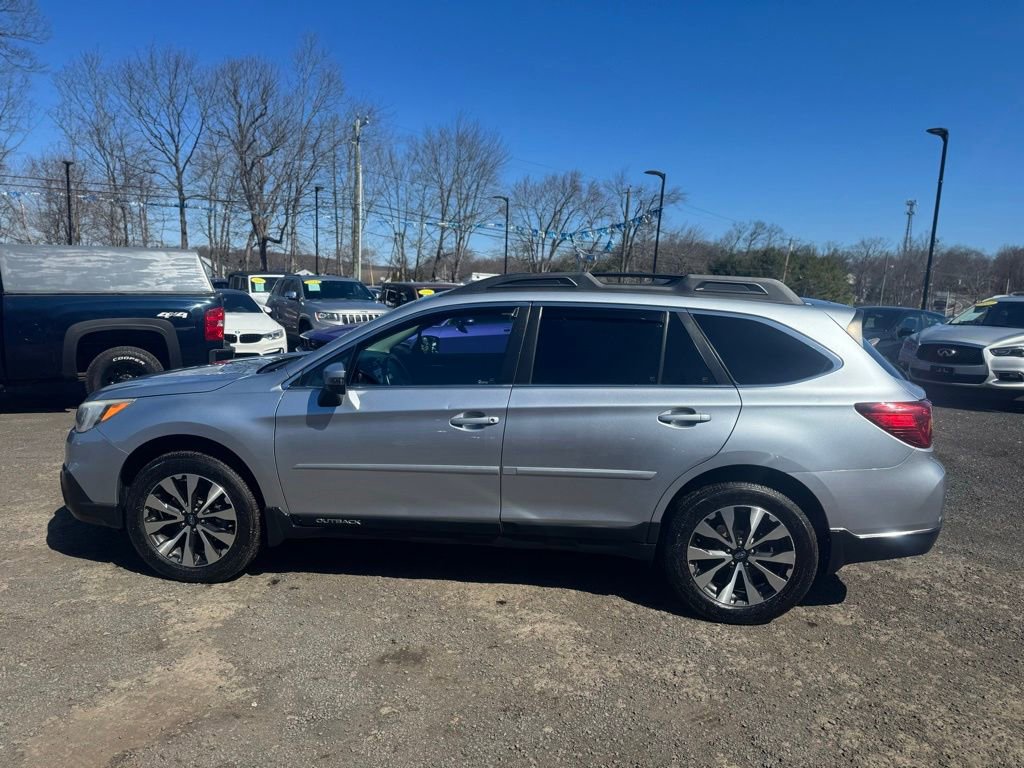 Used 2016 Subaru Outback 2.5i Limited AWD/4WD image 10