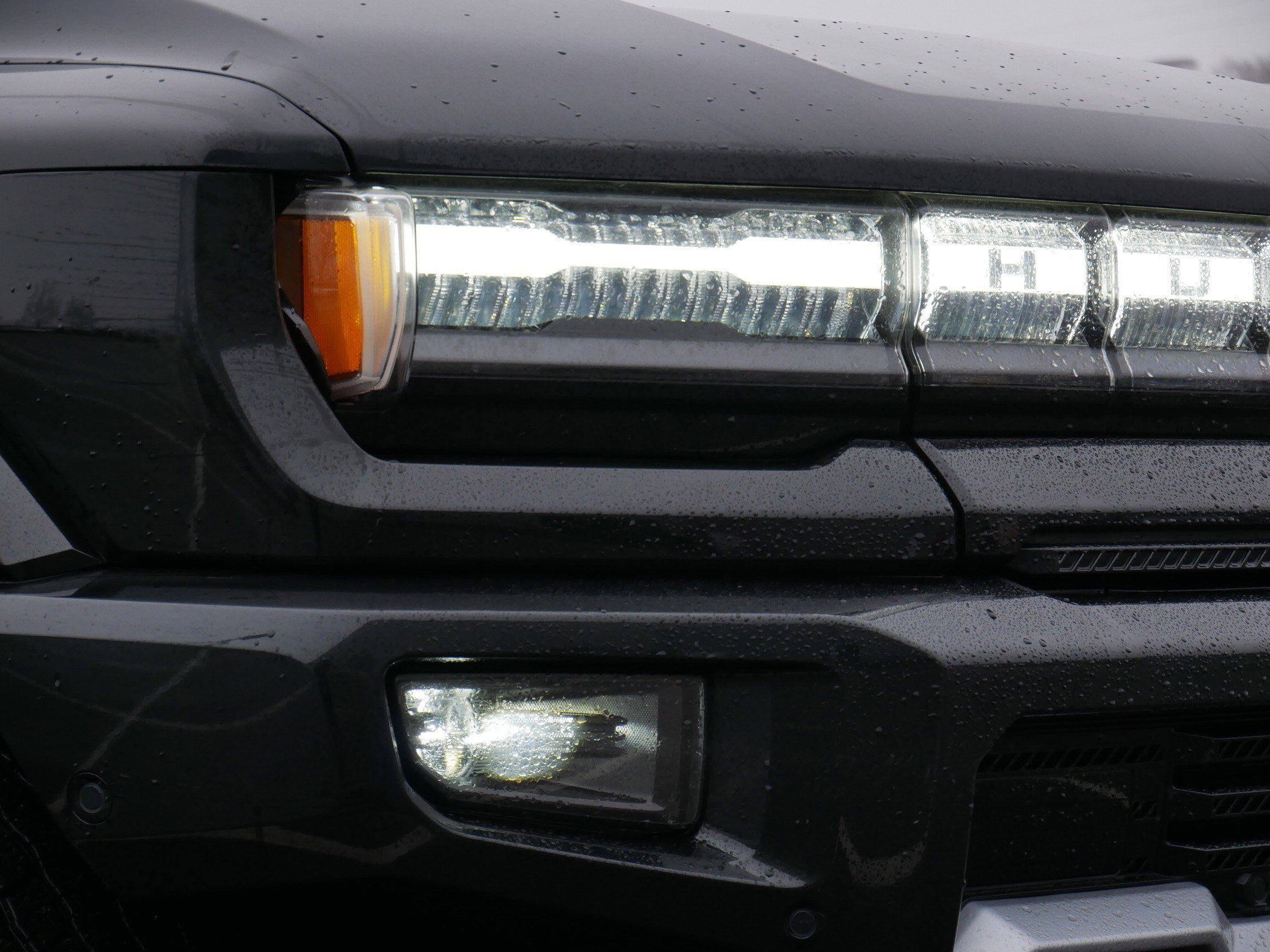 Used 2025 GMC Hummer EV 2X w/ LPO, Sport Package image 16