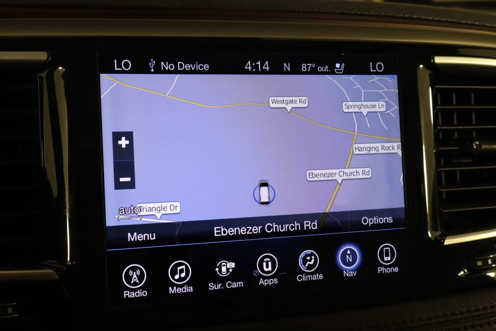 Used 2017 Chrysler Pacifica Limited w/ UConnect Theater Package FWD image 39