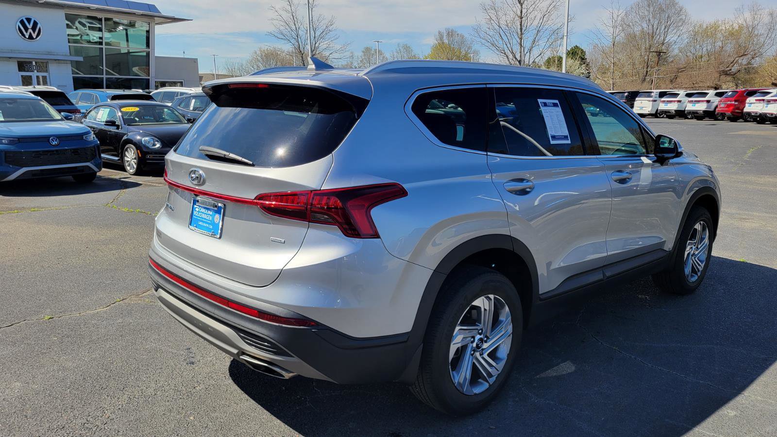 Used 2023 Hyundai Santa Fe SEL w/ Winter Weather Package image 5