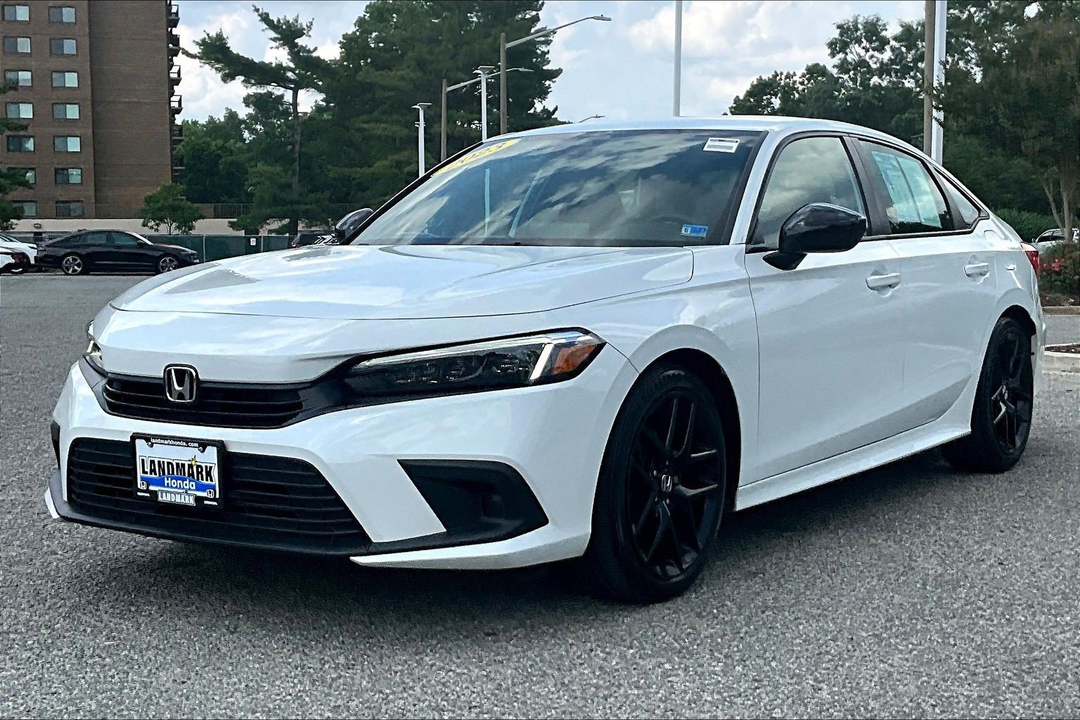 Used 2023 Honda Civic Sport image 1