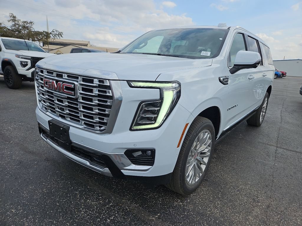 New 2026 GMC Yukon XL Denali w/ Denali Reserve Package