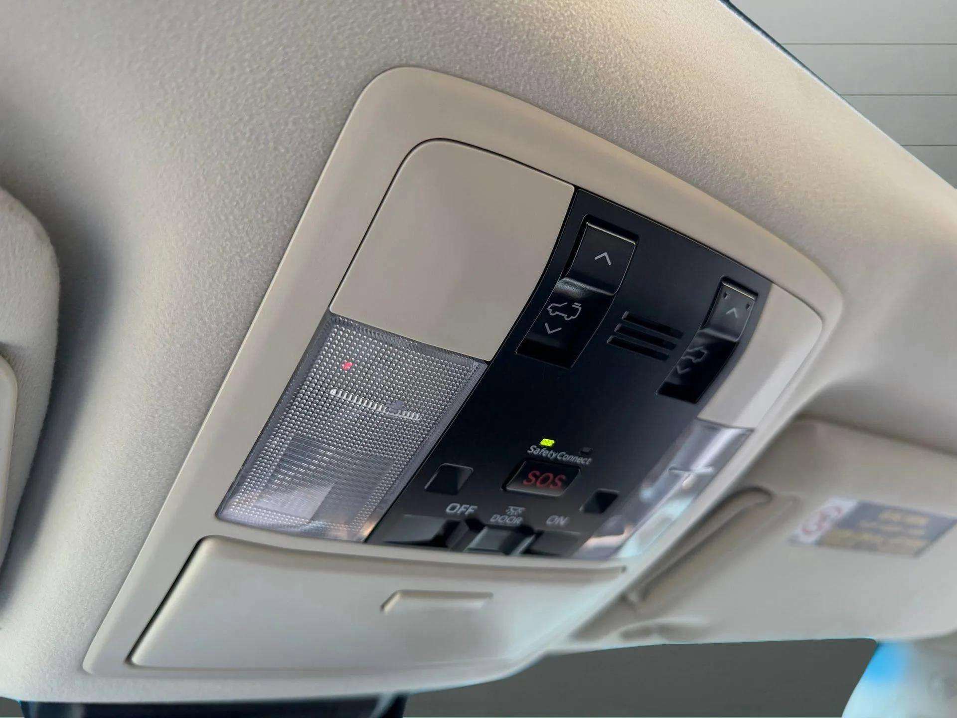 Used 2021 Lexus GX 460 Luxury w/ Sport Design Package image 26