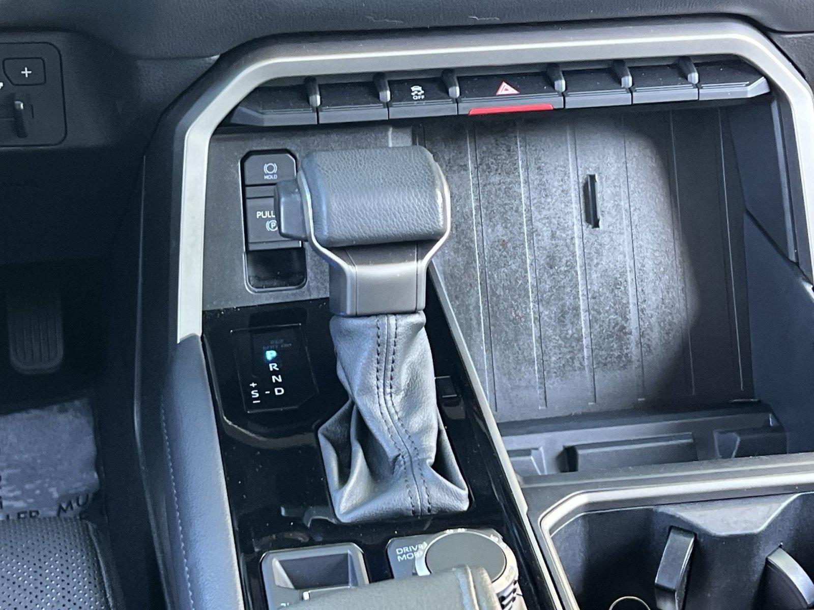 Used 2023 Toyota Tundra Limited AWD/4WD image 21
