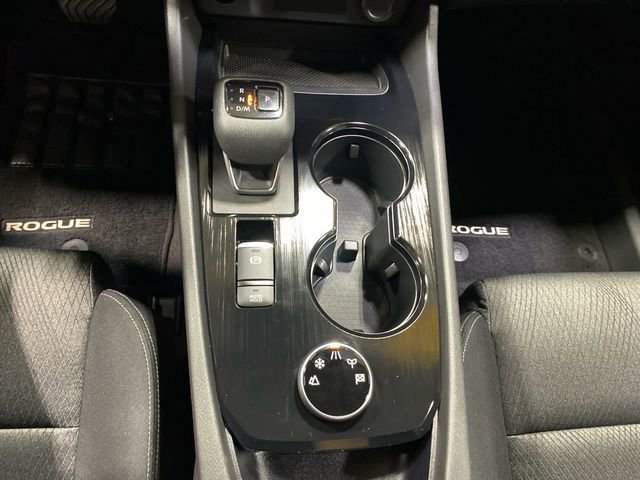 Certified 2025 Nissan Rogue SV image 37