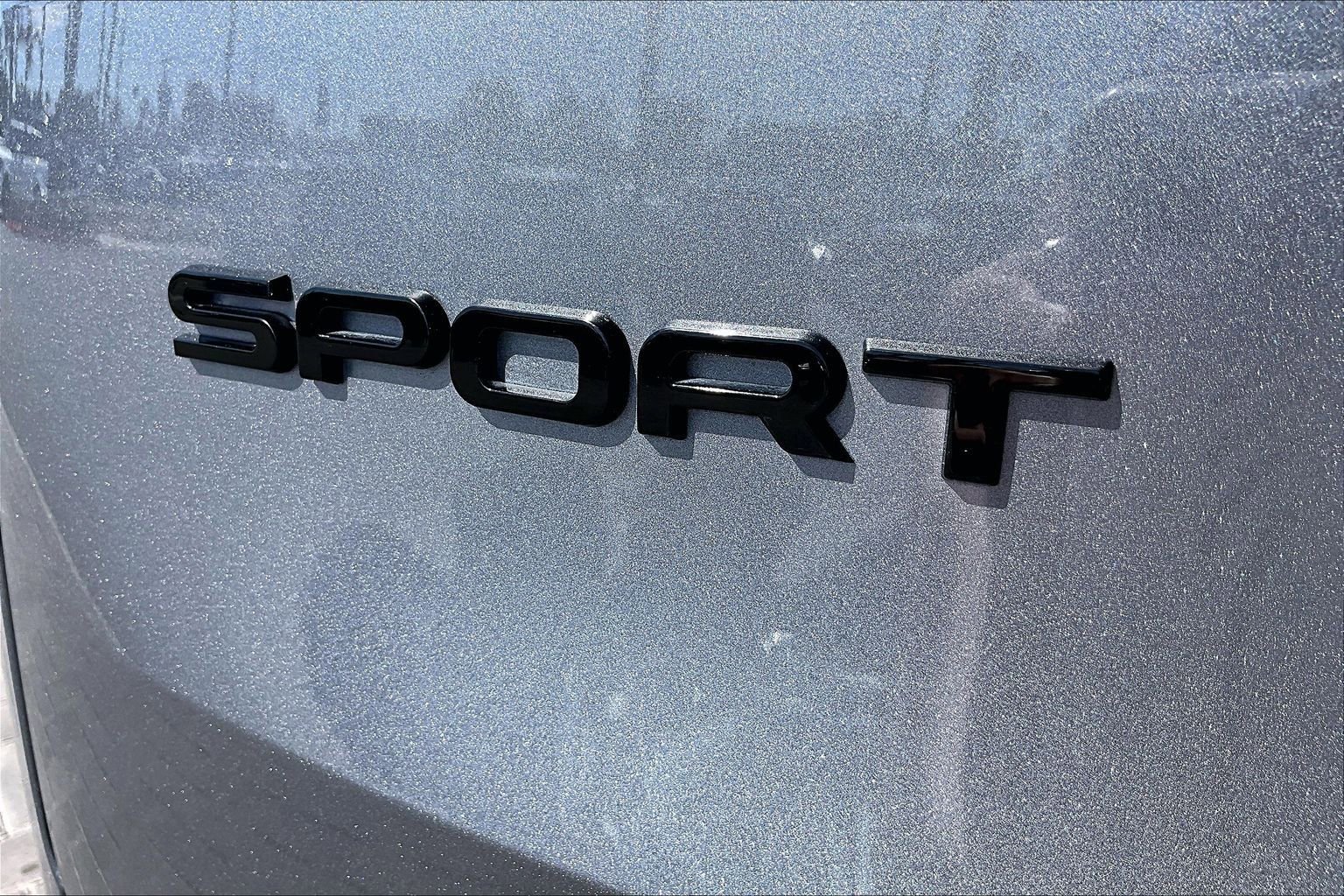 Certified 2025 Land Rover Range Rover Sport Dynamic SE image 8