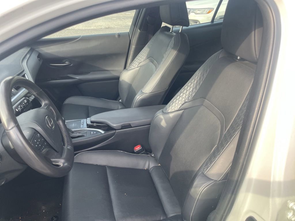 Used 2020 Lexus UX 250h w/ Premium Package AWD/4WD image 11
