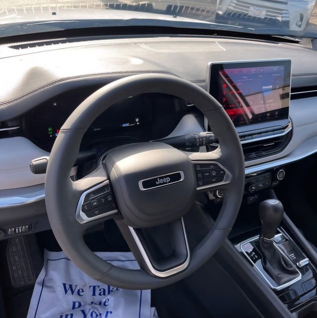 Used 2024 Jeep Compass Limited w/ Elite Group image 20