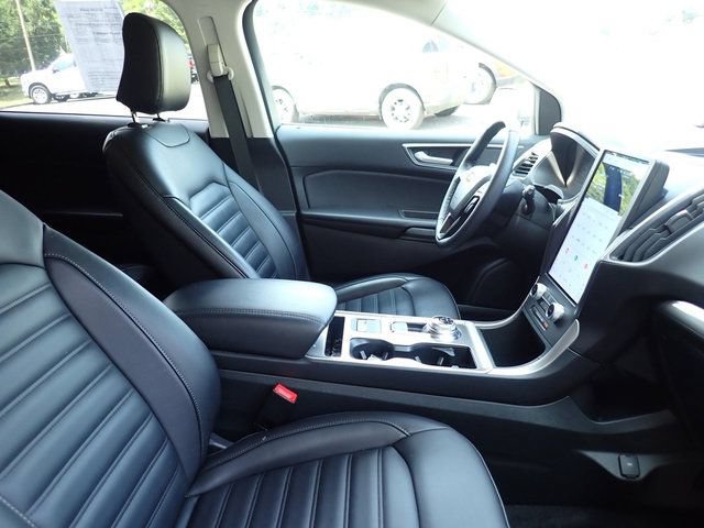 Certified 2024 Ford Edge SEL w/ Convenience Package AWD/4WD image 10