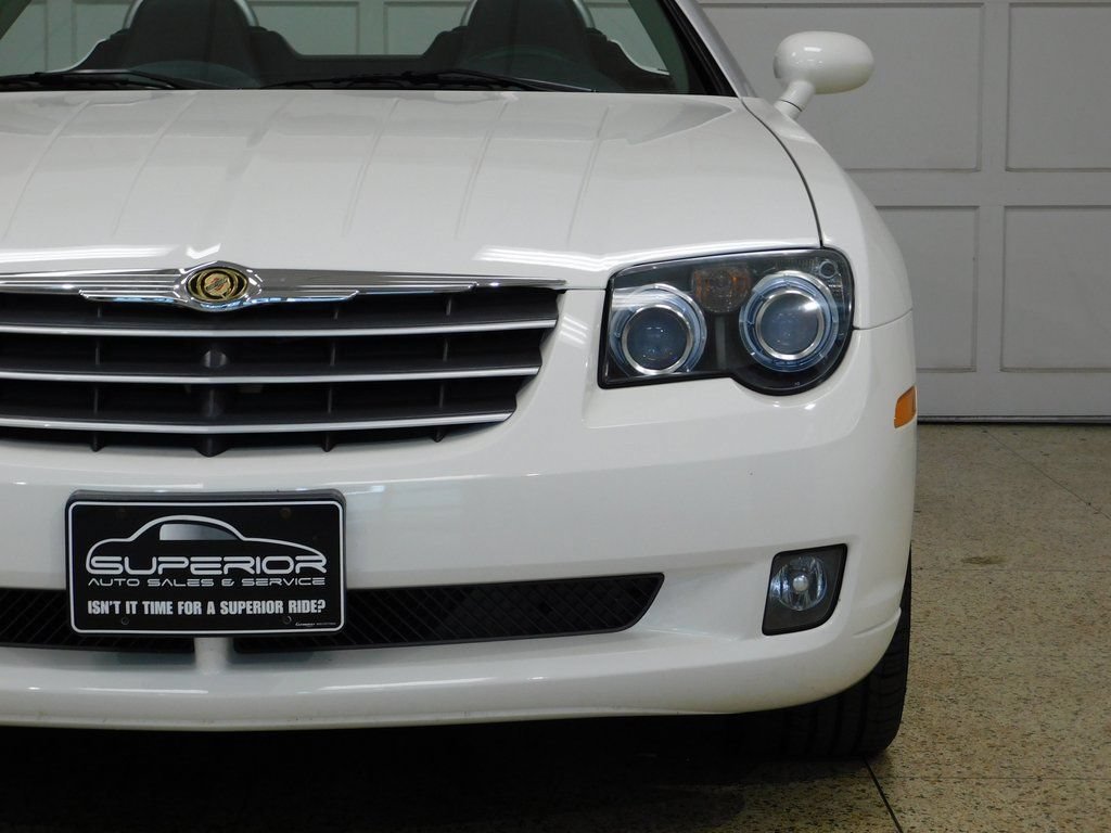 Used 2005 Chrysler Crossfire Limited RWD image 31