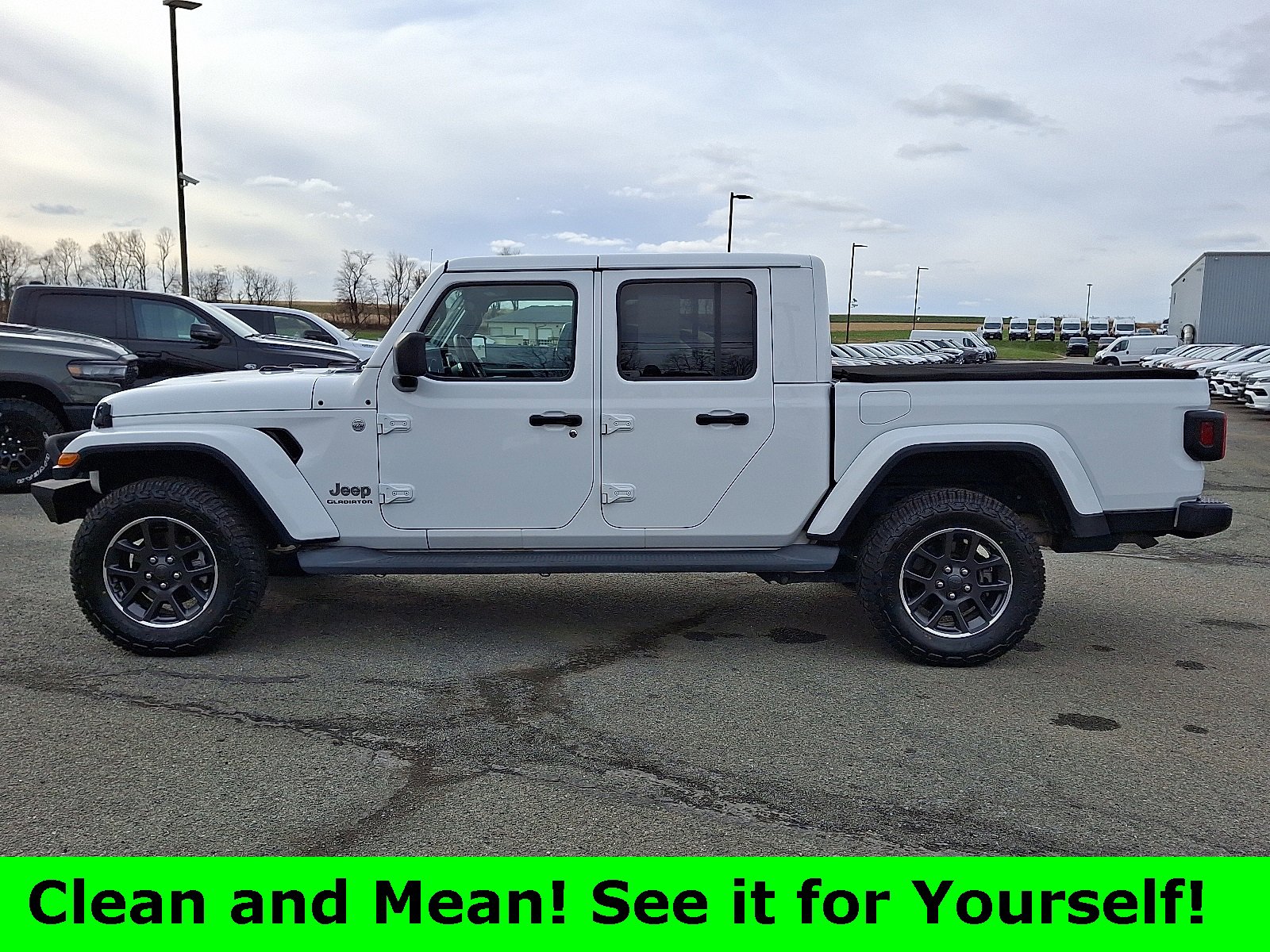 Used 2020 Jeep Gladiator Overland image 4