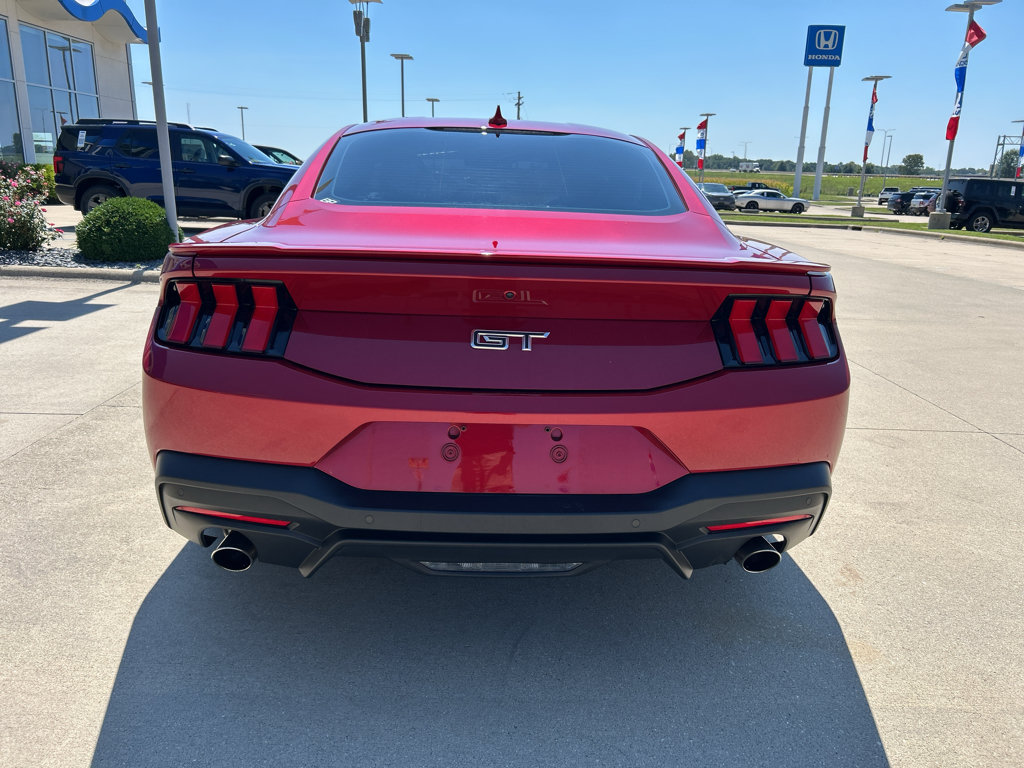 Used 2024 Ford Mustang GT Premium RWD image 6