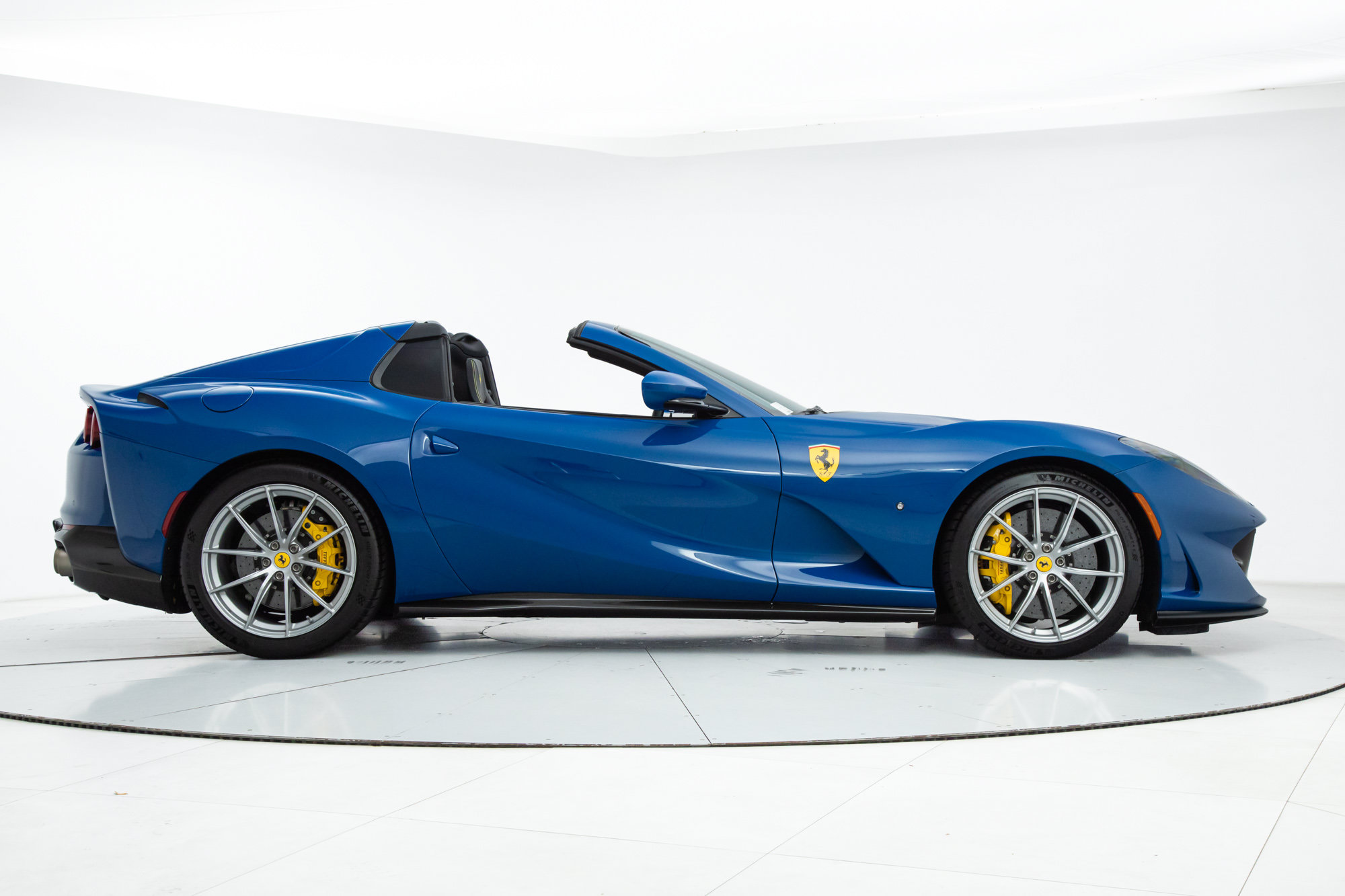 Certified 2021 Ferrari 812 GTS RWD image 11