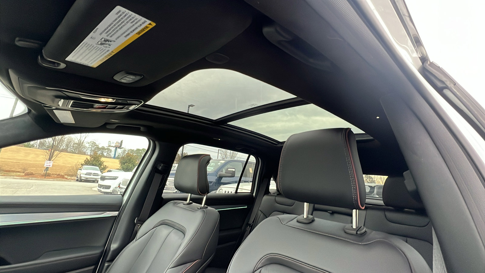 Used 2024 Jeep Wagoneer Launch Edition image 19