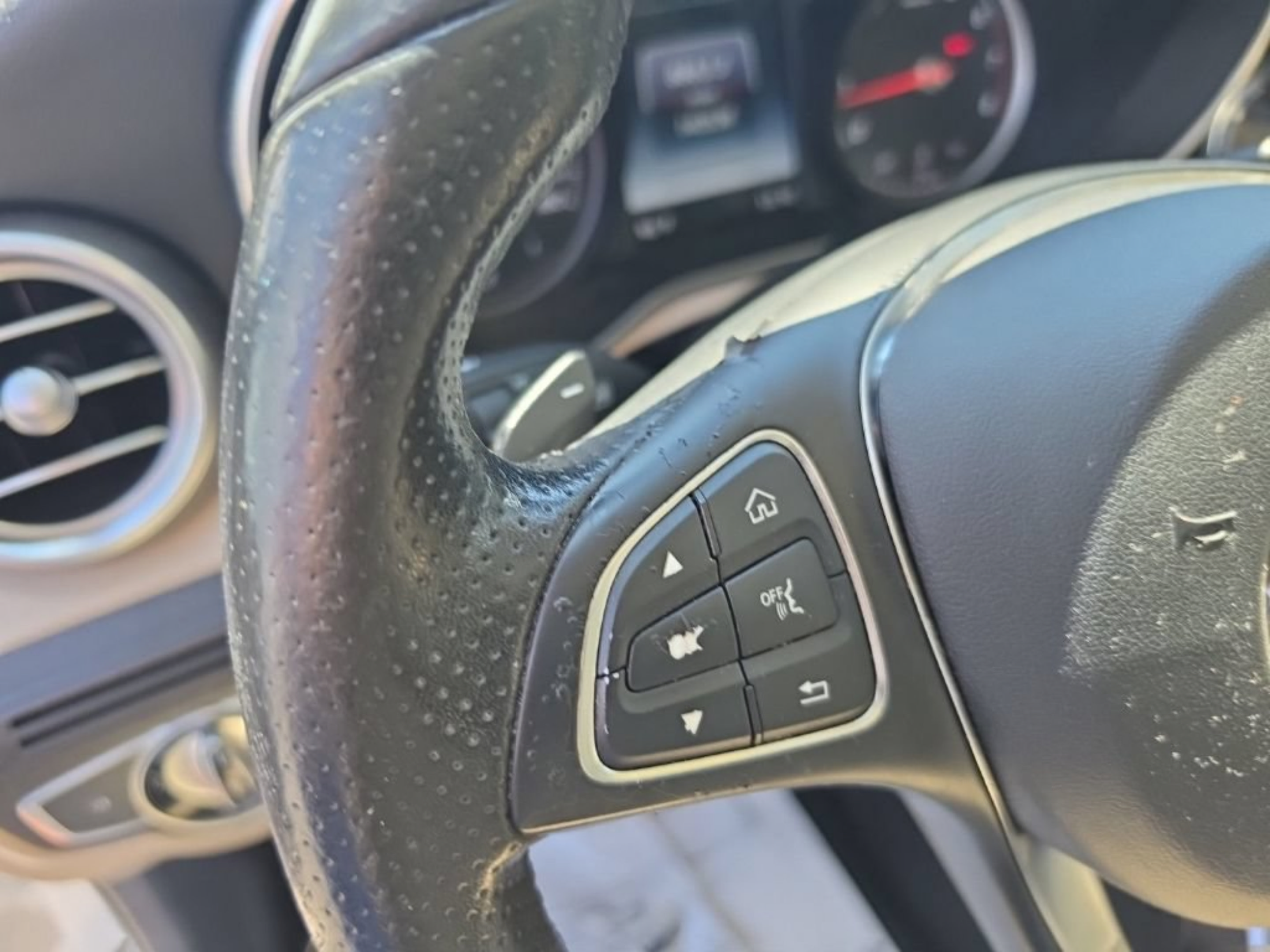 Used 2017 Mercedes-Benz GLC 300 image 15