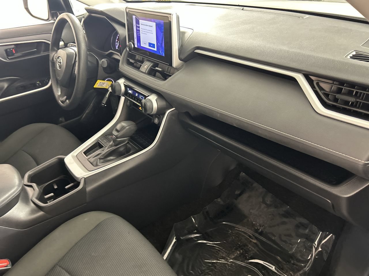 Used 2025 Toyota RAV4 LE FWD image 27