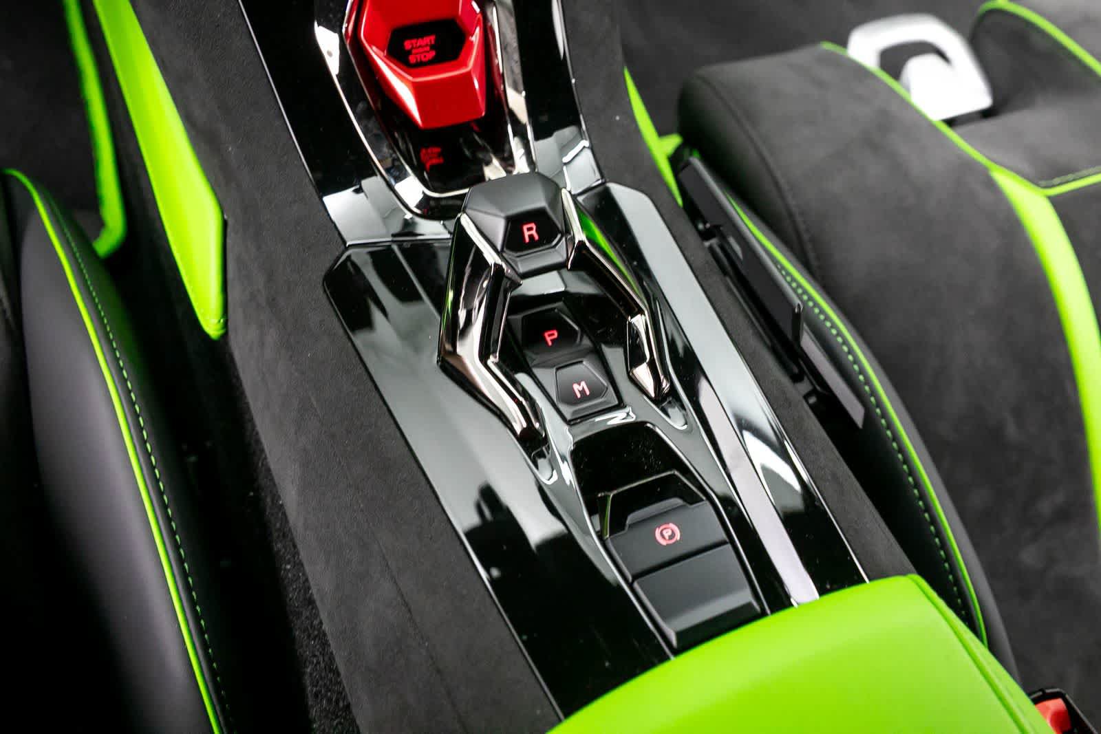 Used 2024 Lamborghini Huracan Tecnica RWD image 15