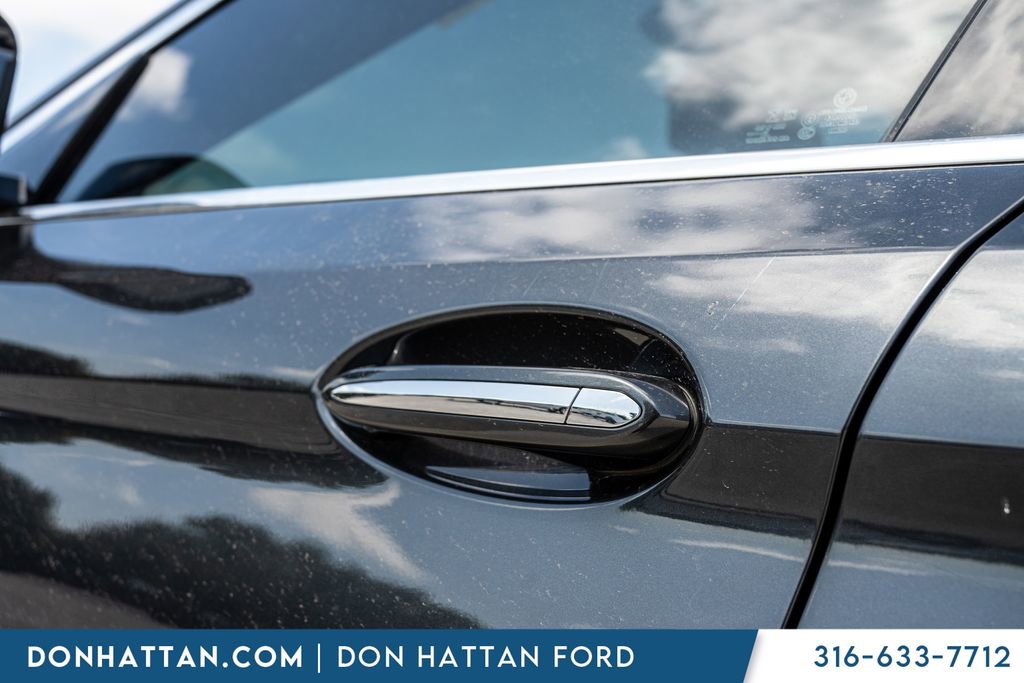 Used 2017 BMW 540i RWD image 28